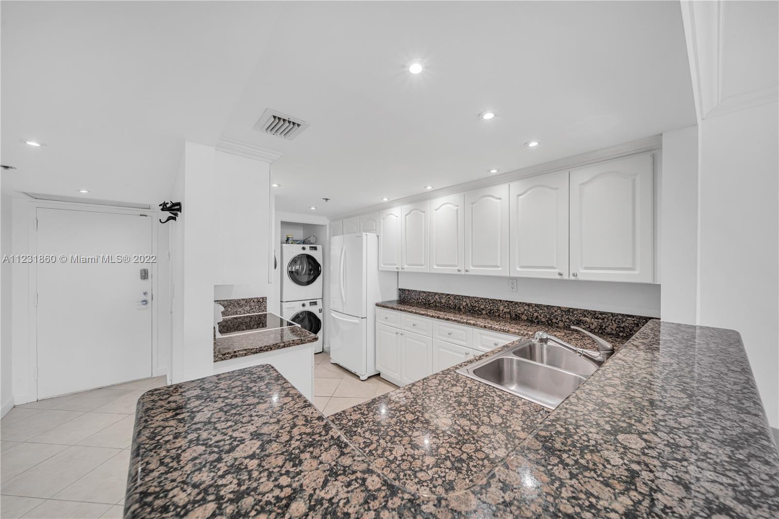 1717 N Bayshore Dr Unit: A-3538
