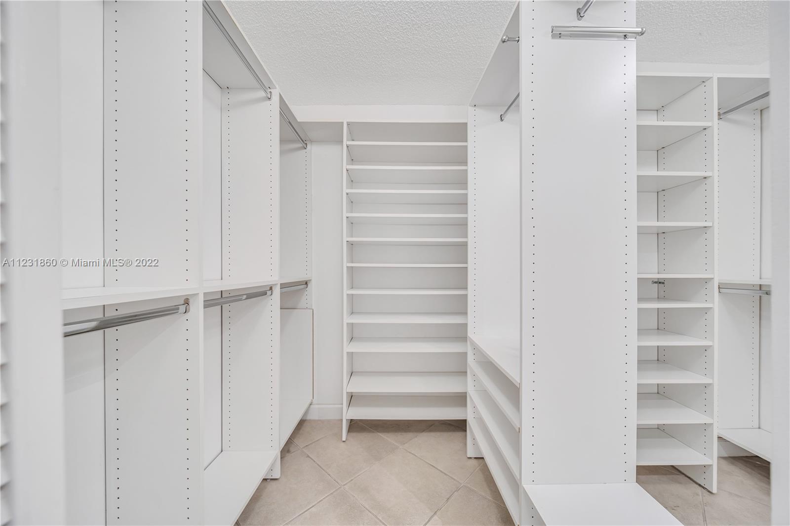 1717 N Bayshore Dr Unit: A-3538