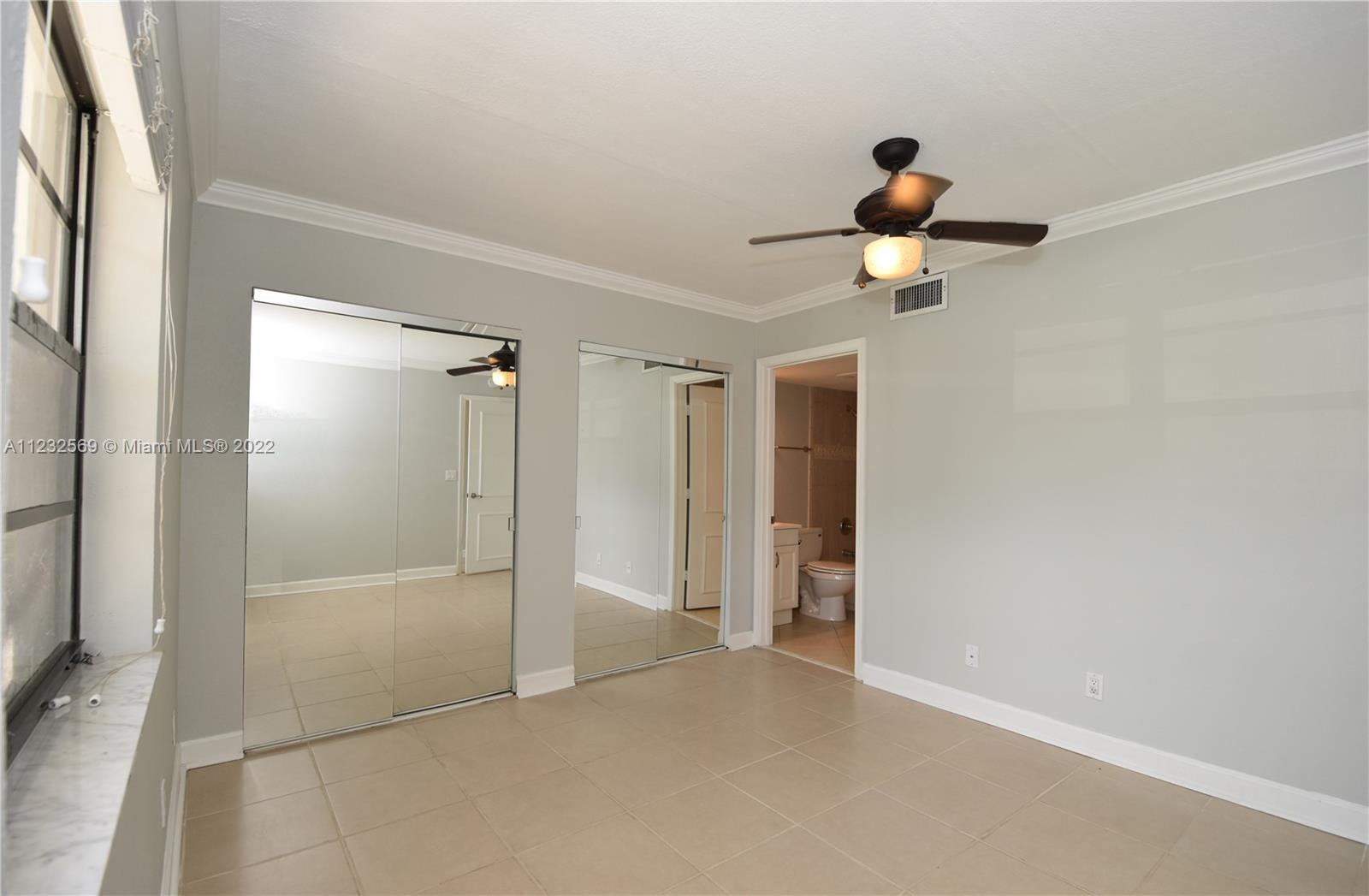 1401 NE 53rd St Unit: 111