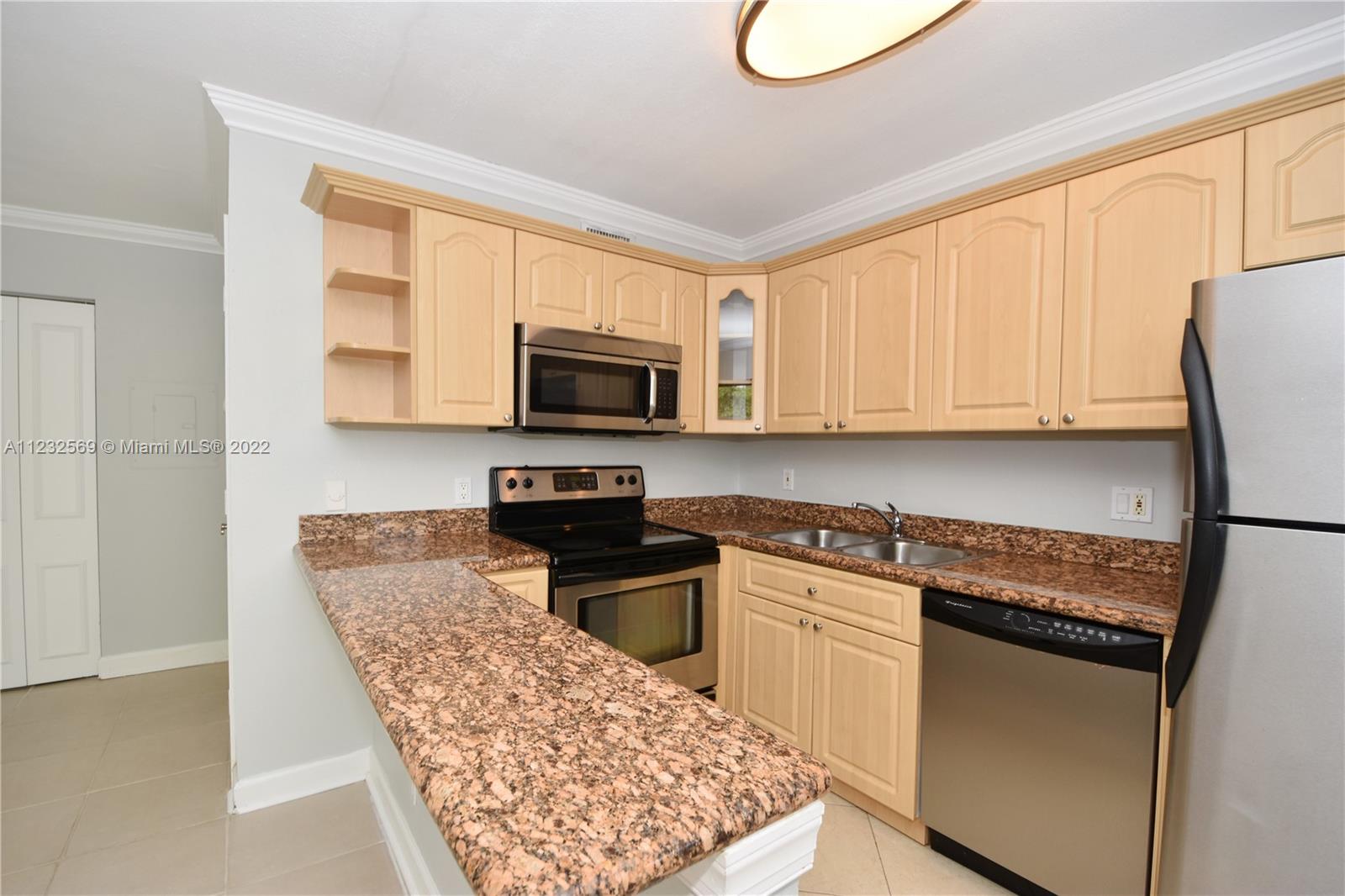 1401 NE 53rd St Unit: 111