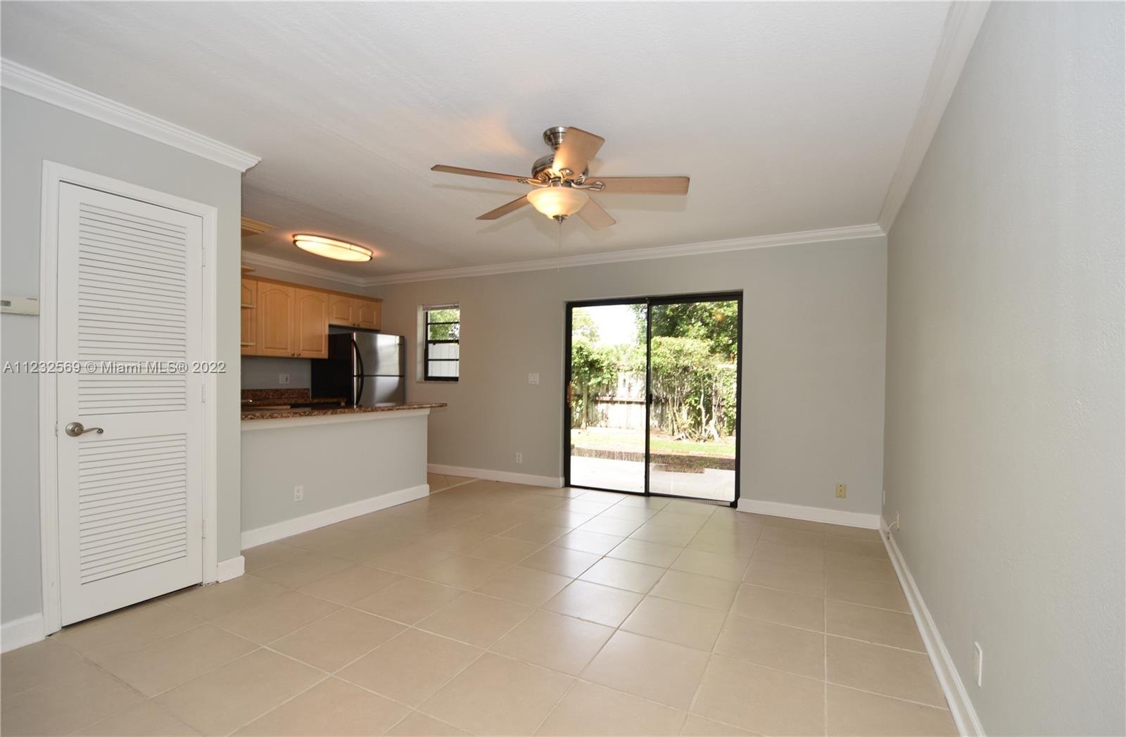 1401 NE 53rd St Unit: 111