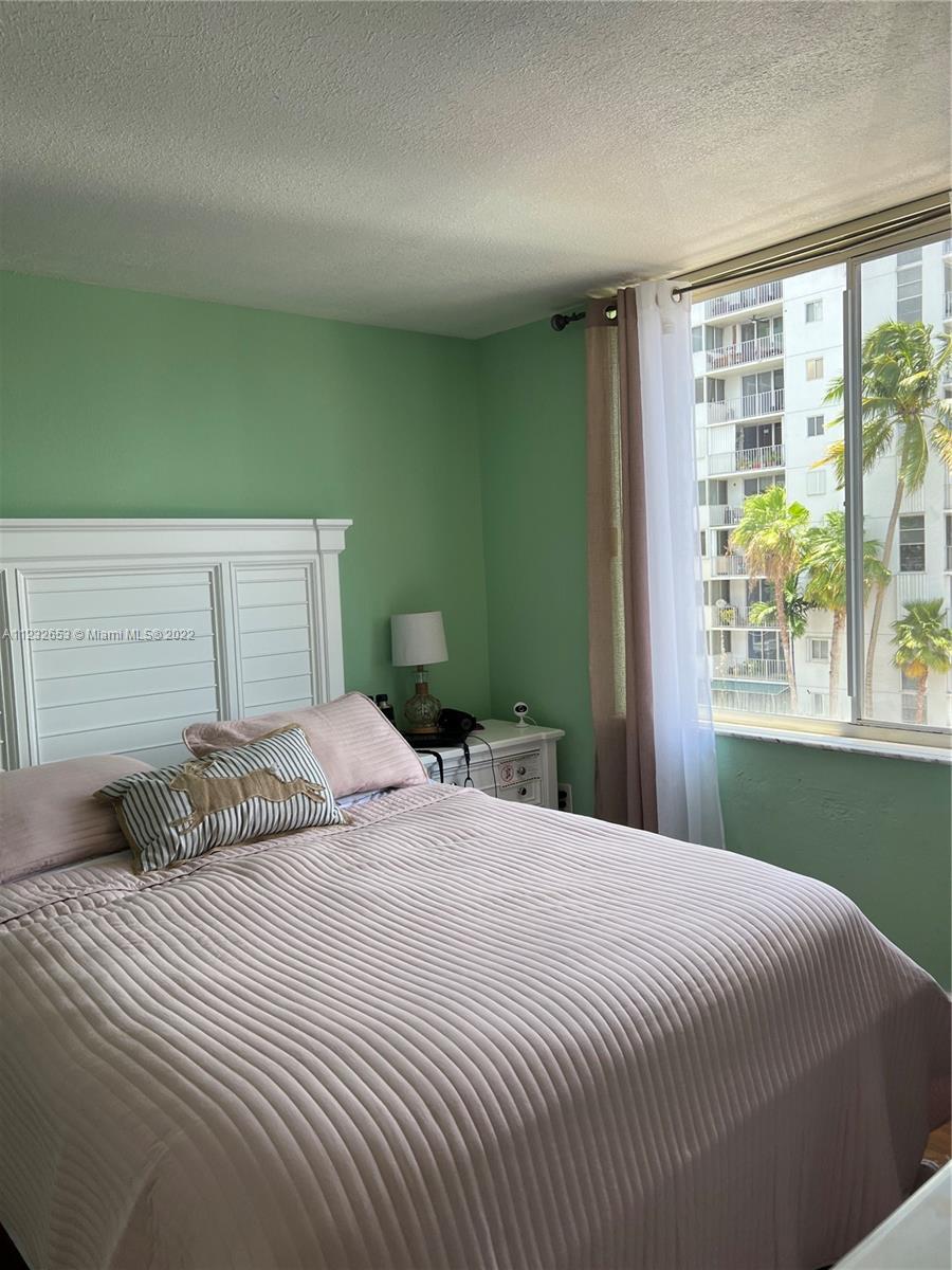1720 NW North River Dr Unit: 410