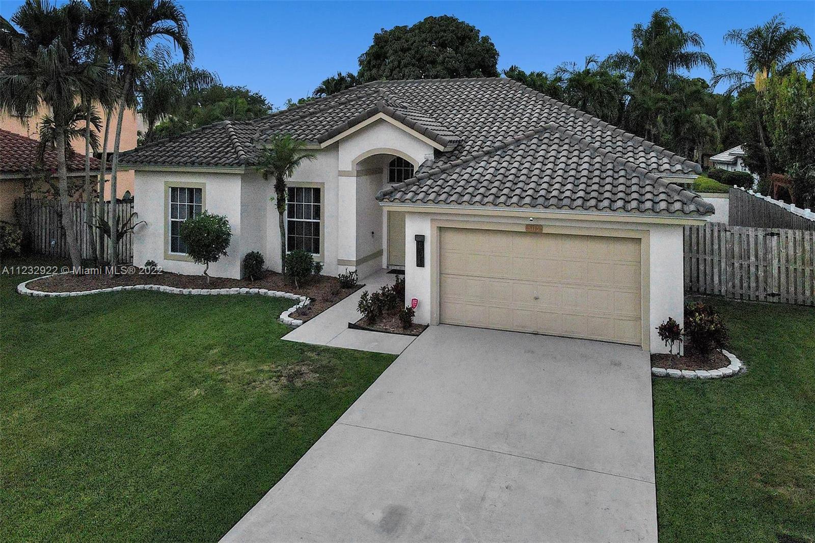 5113 NW 66th Ave