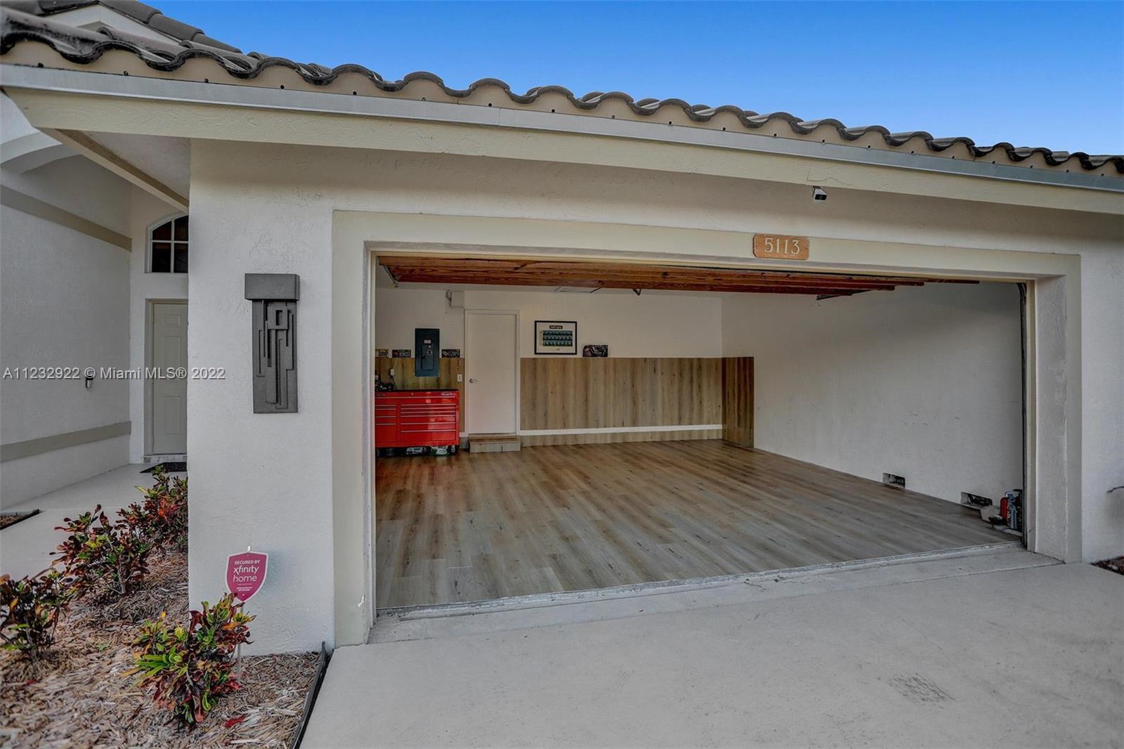 5113 NW 66th Ave