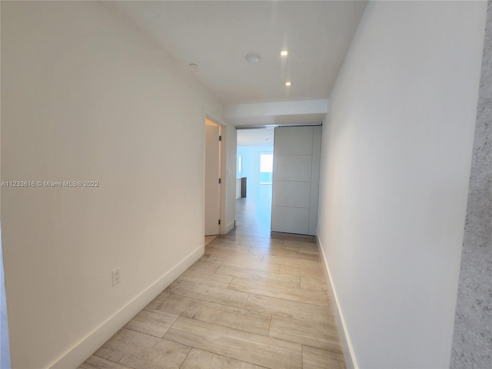 600 NE 27th St Unit: 3403