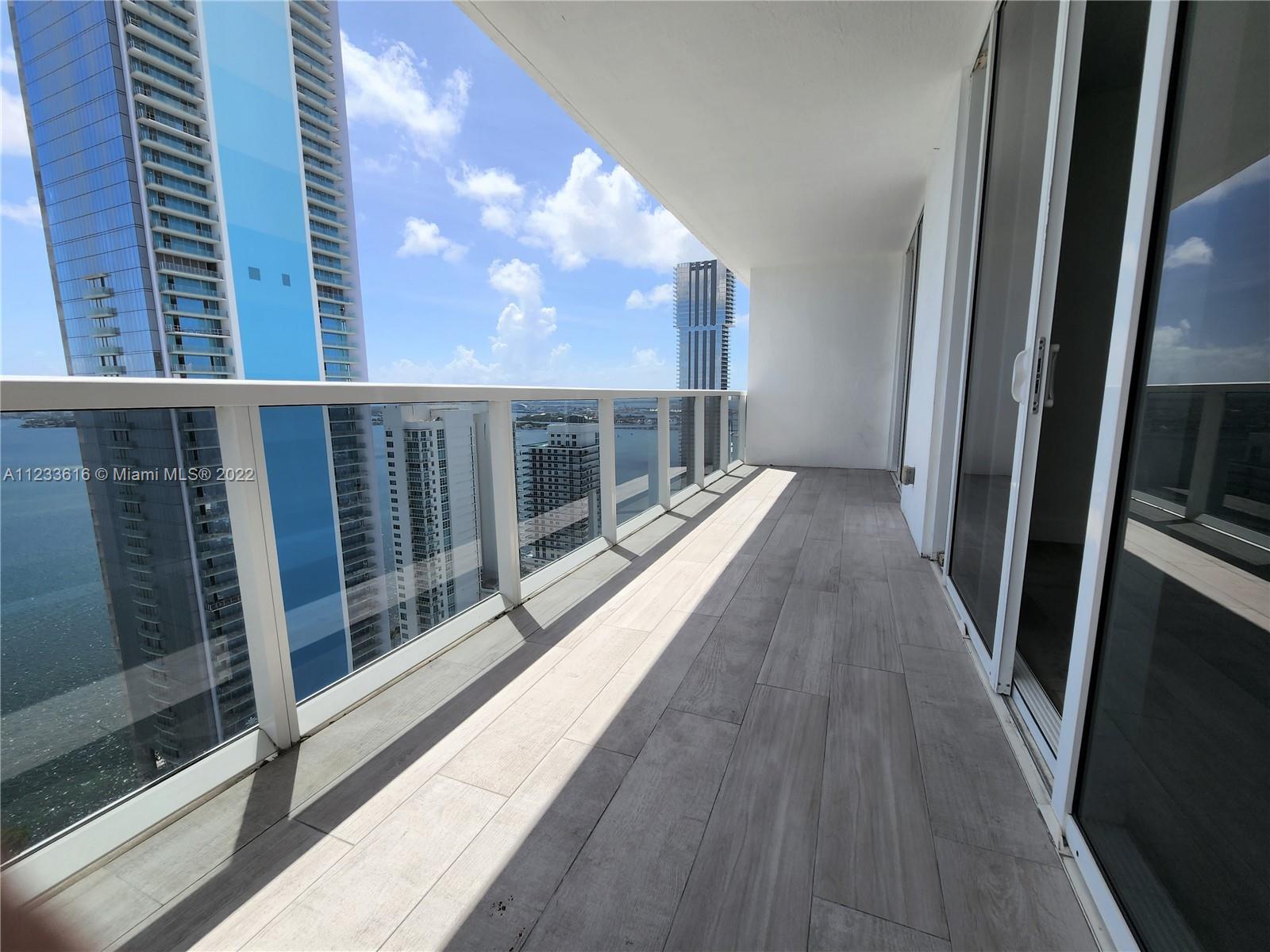 600 NE 27th St Unit: 3403