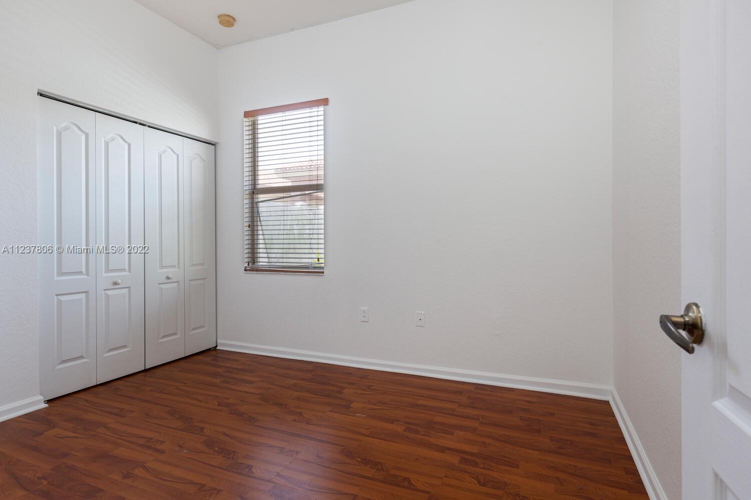 970 NE 37th Pl Unit: 970