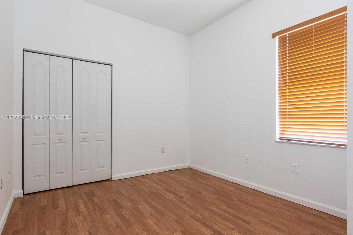 970 NE 37th Pl Unit: 970