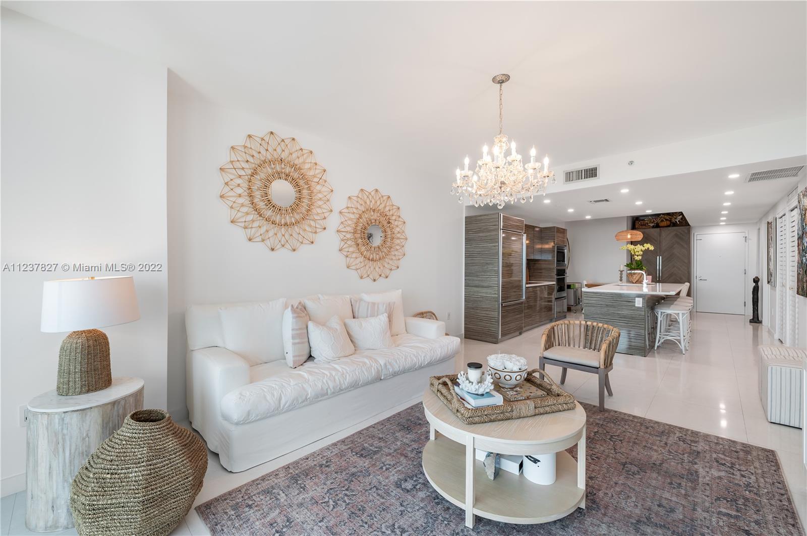 460 NE 28th St Unit: 2103