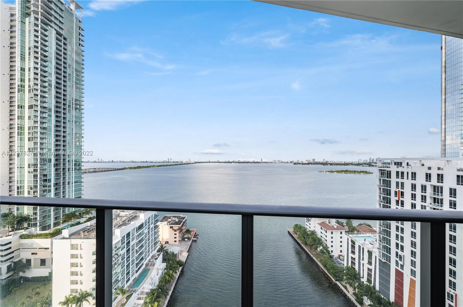 460 NE 28th St Unit: 2103