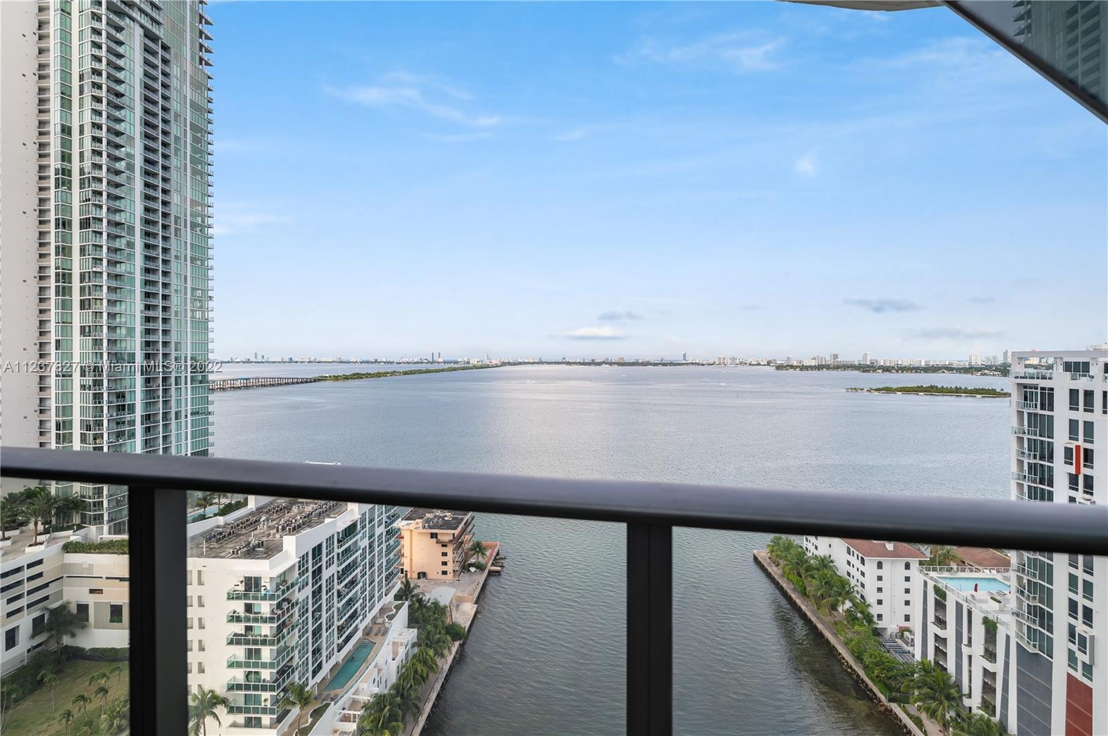 460 NE 28th St Unit: 2103