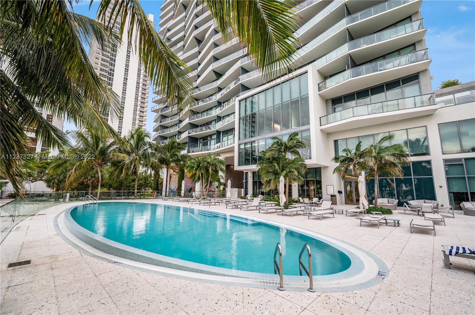 460 NE 28th St Unit: 2103