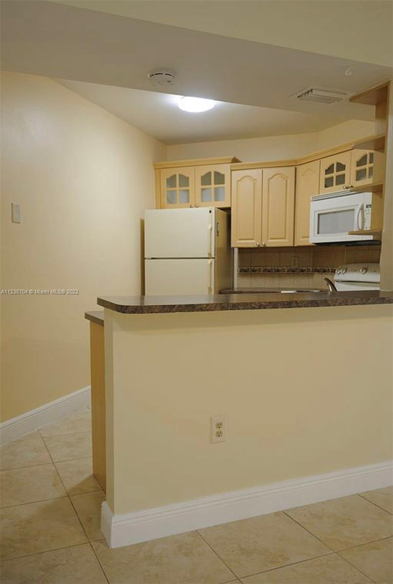 9711 Fontainebleau Blvd Unit: D208