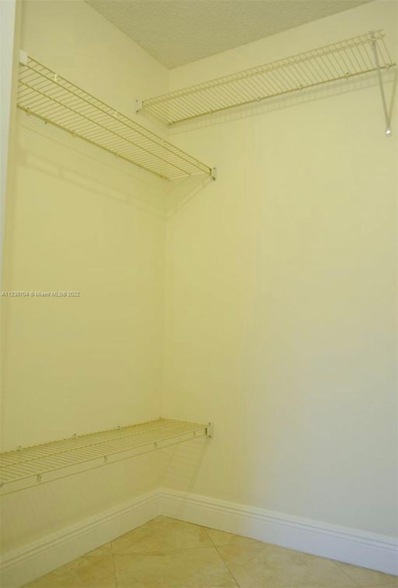 9711 Fontainebleau Blvd Unit: D208