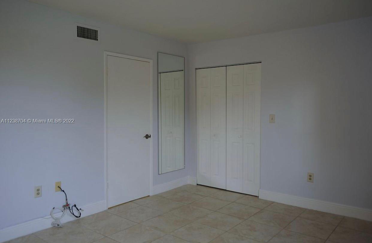 9711 Fontainebleau Blvd Unit: D208