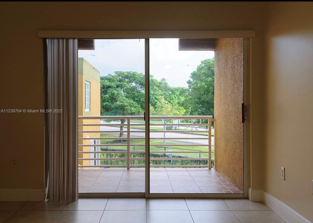 9711 Fontainebleau Blvd Unit: D208