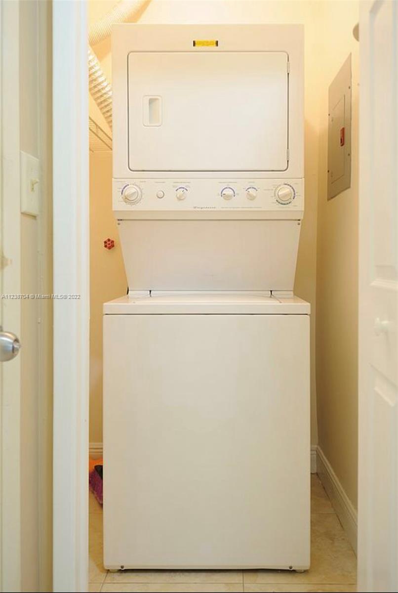 9711 Fontainebleau Blvd Unit: D208