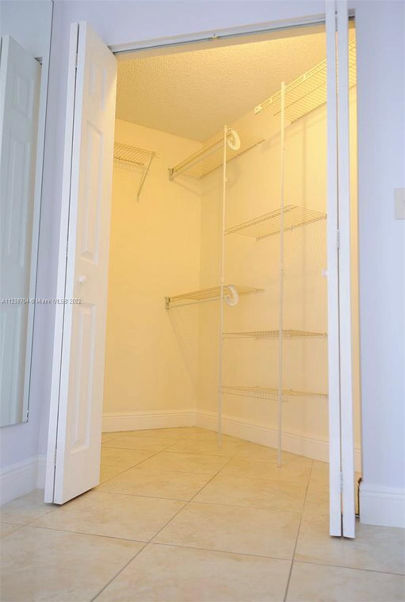 9711 Fontainebleau Blvd Unit: D208
