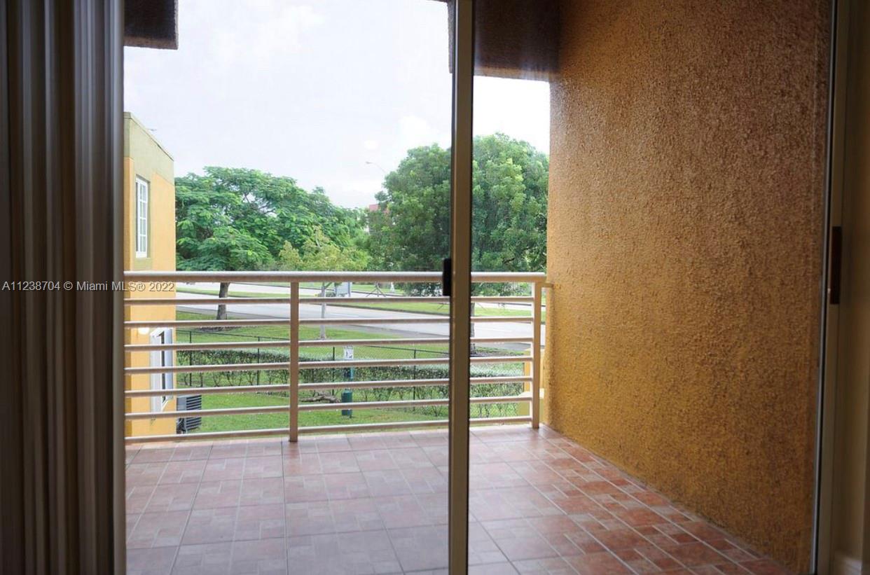 9711 Fontainebleau Blvd Unit: D208