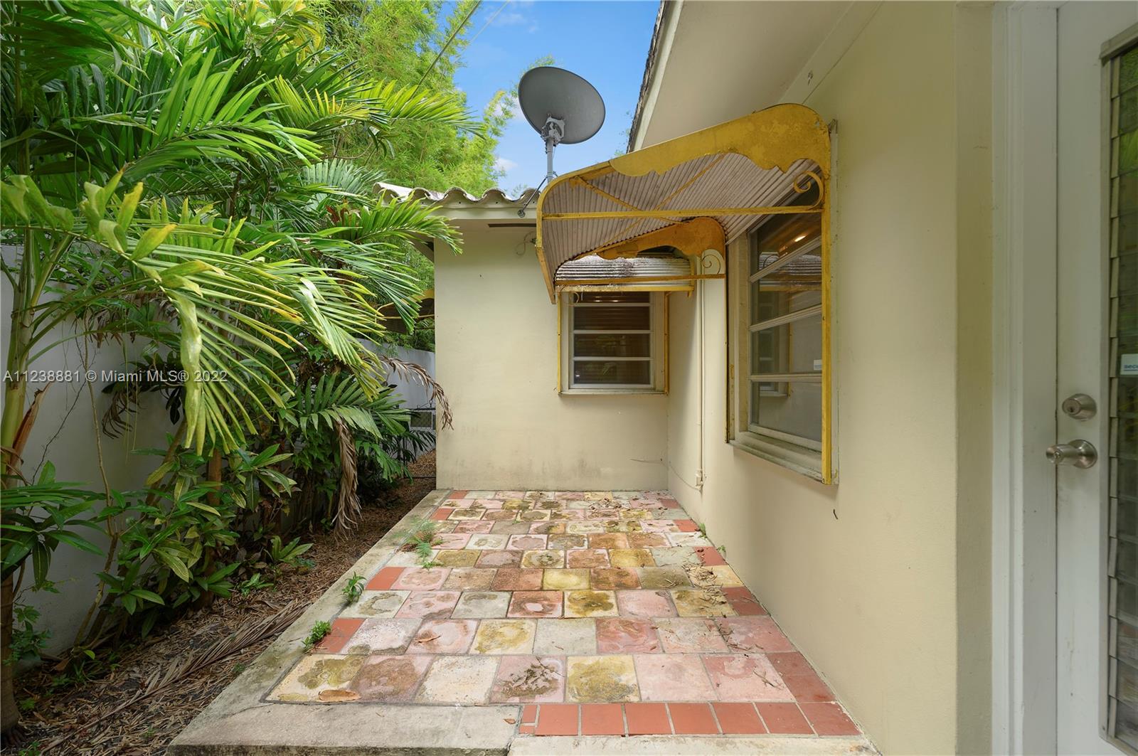 2965 Shipping Ave Unit: 2965