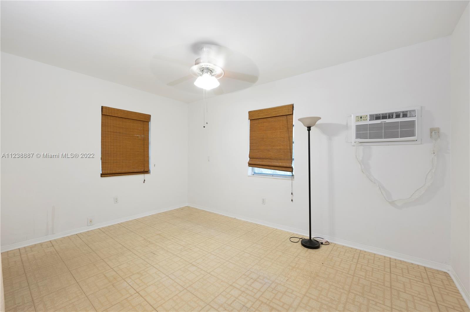 2967 Shipping Ave Unit: 2967