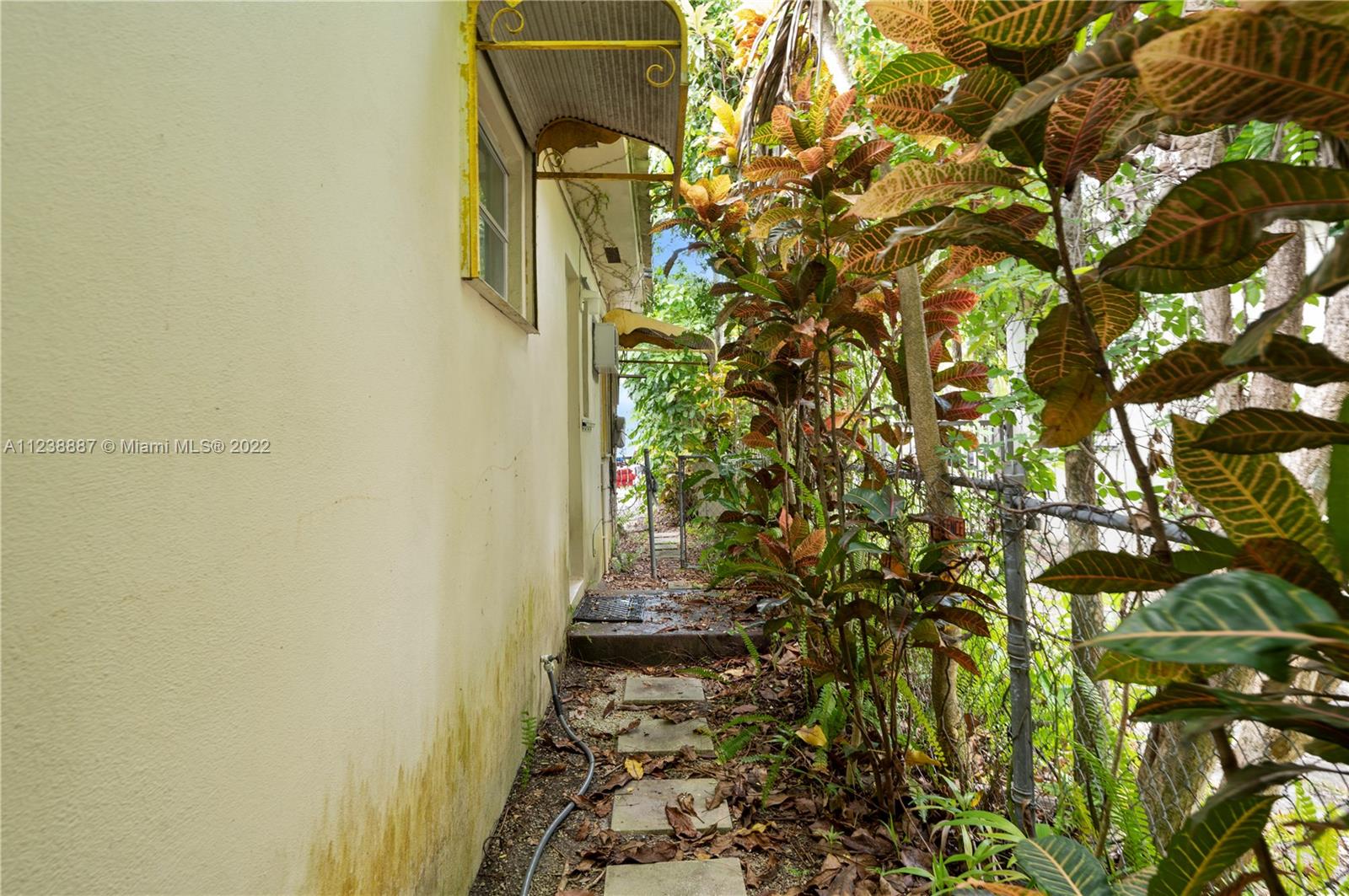 2967 Shipping Ave Unit: 2967