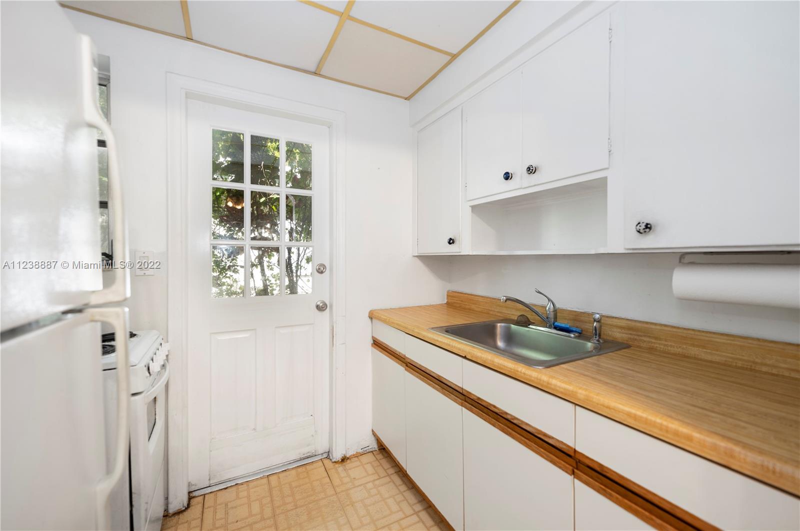 2967 Shipping Ave Unit: 2967