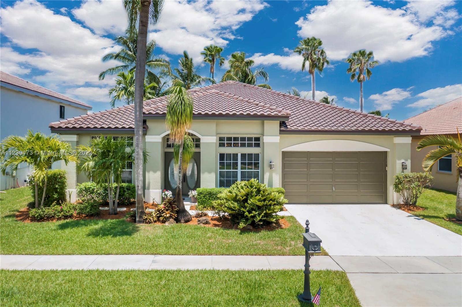 2305 SW 183rd Ter