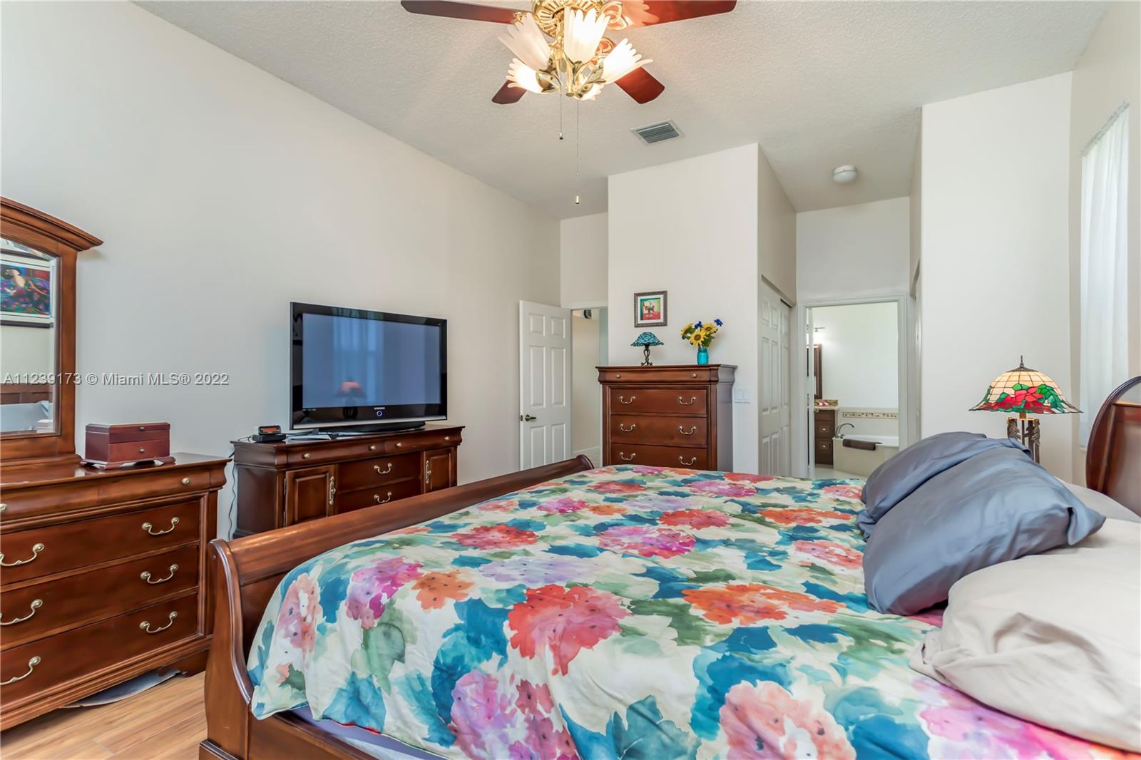 2305 SW 183rd Ter