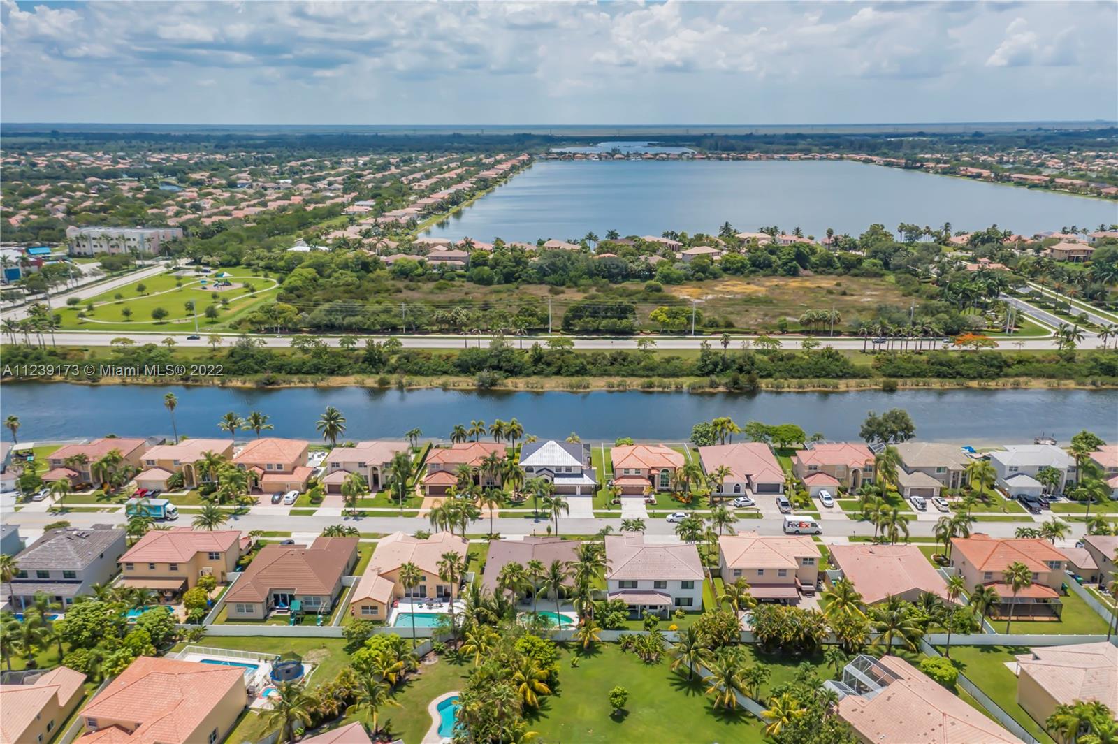 2305 SW 183rd Ter