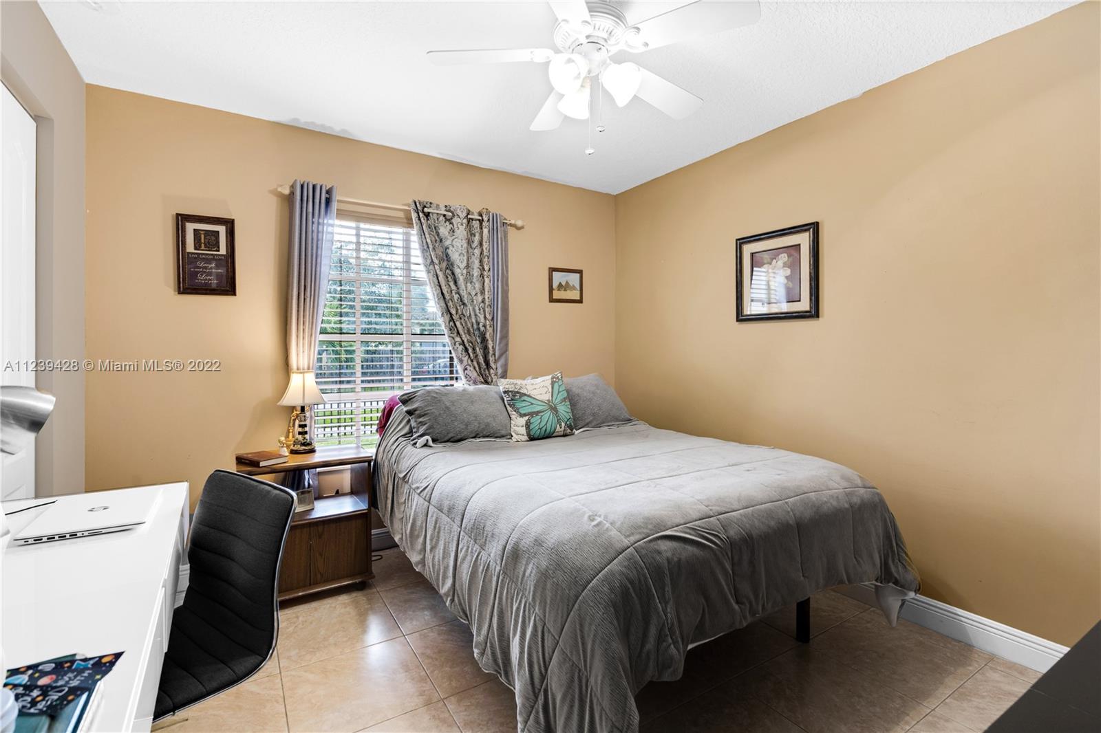 1581 SW 155th Ct