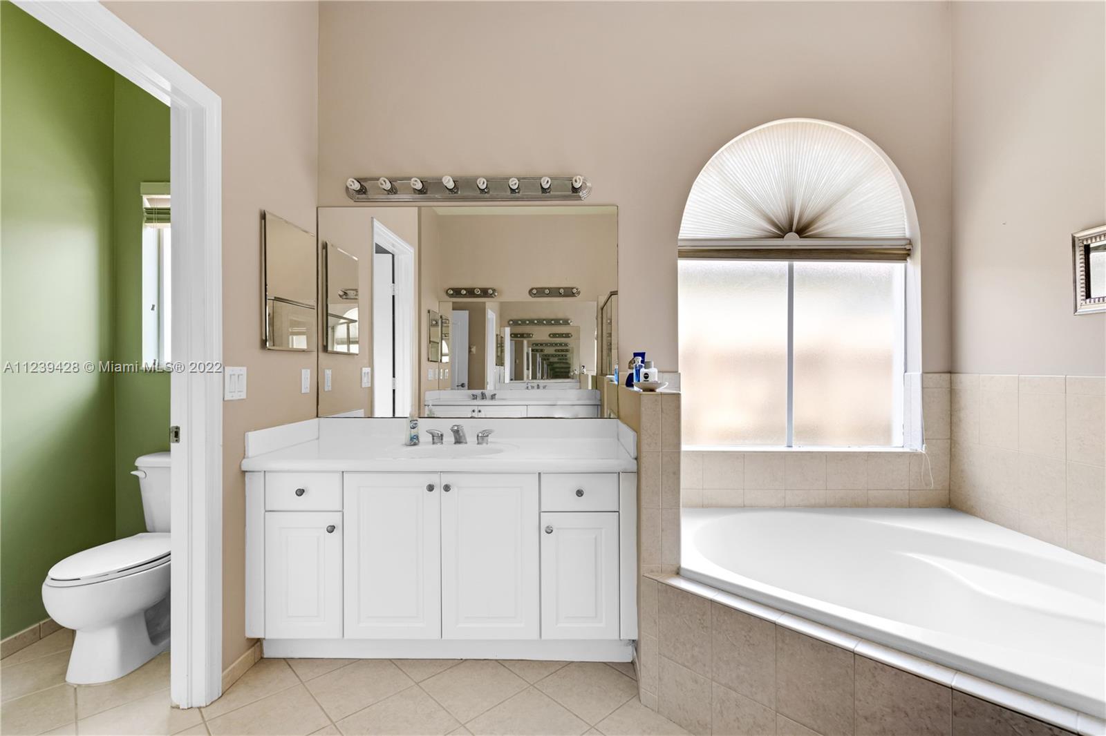 1581 SW 155th Ct
