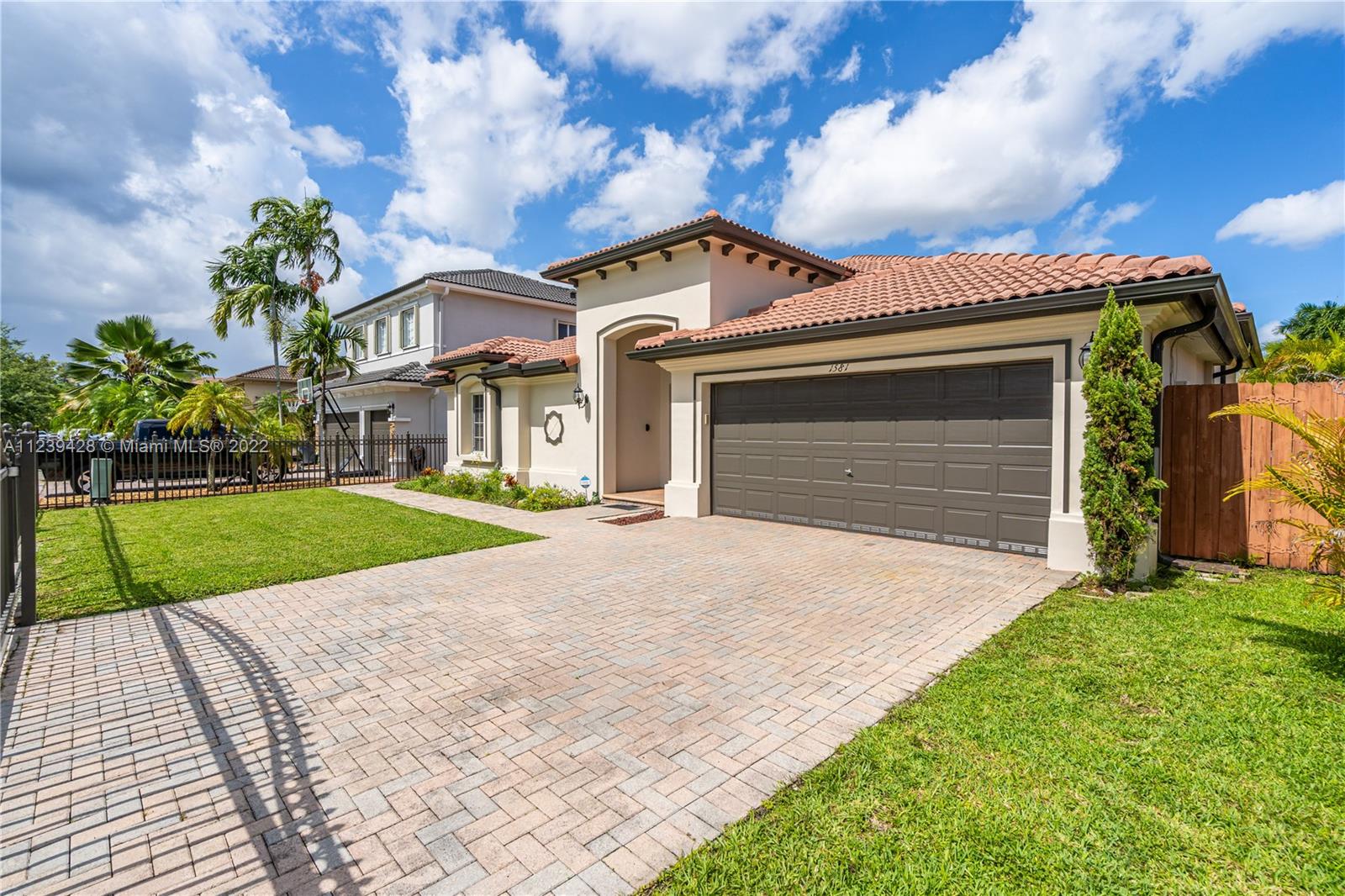 1581 SW 155th Ct