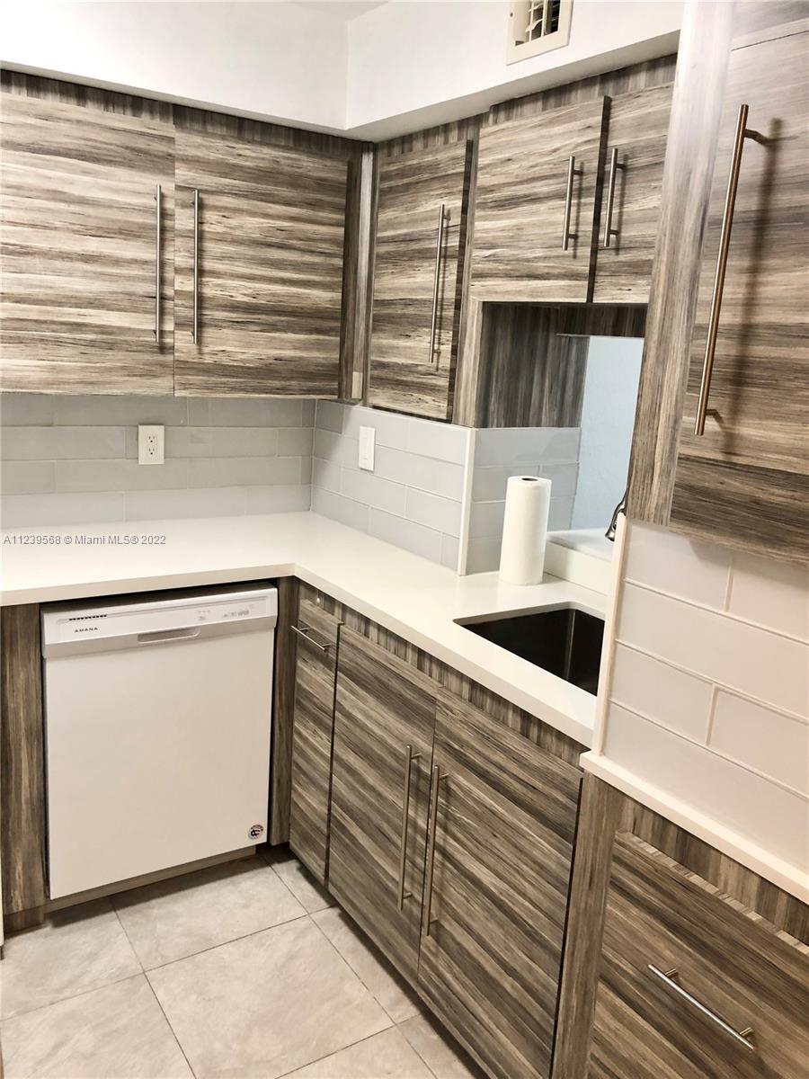 8275 SW 152nd Ave Unit: D-201