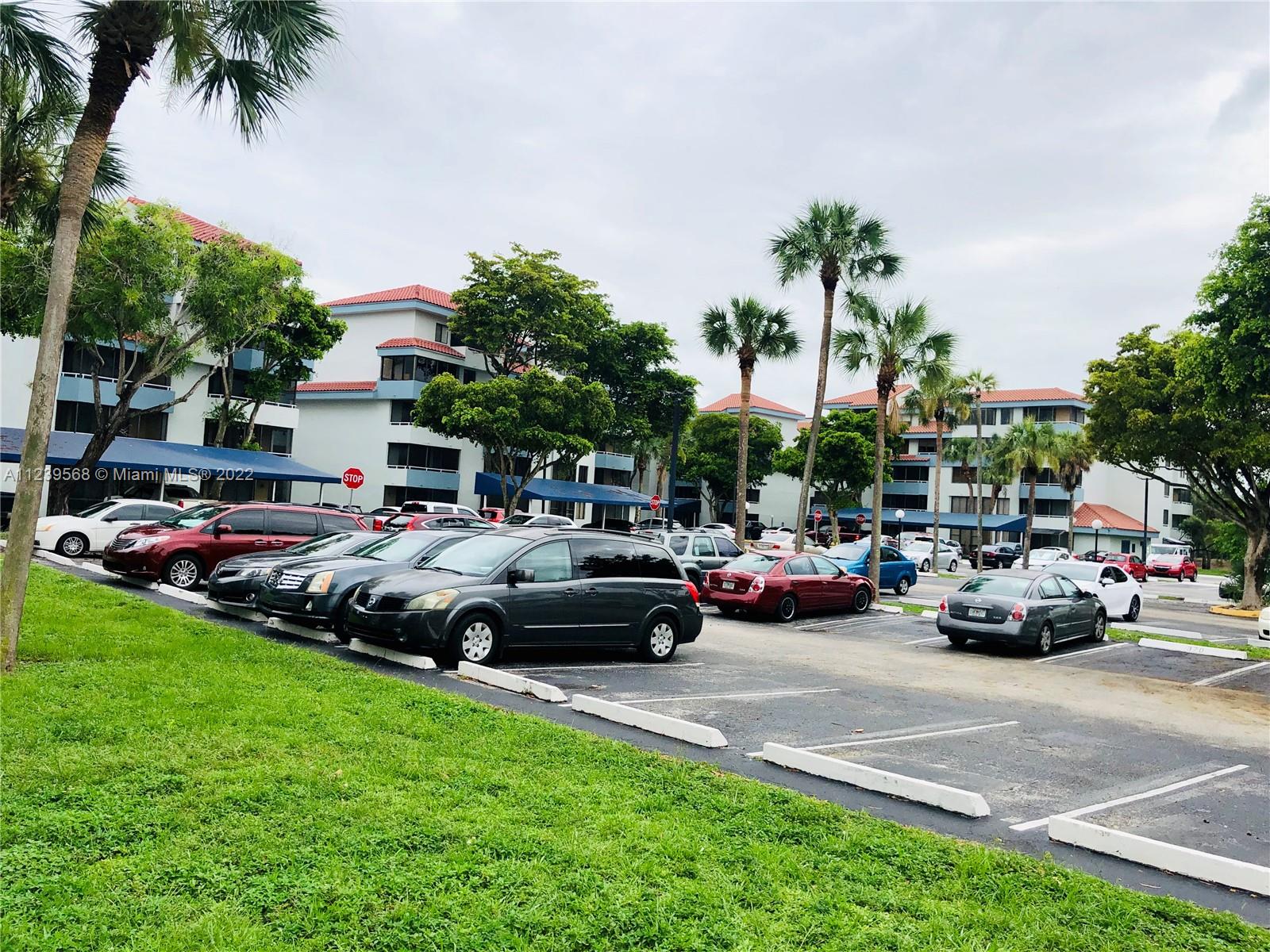 8275 SW 152nd Ave Unit: D-201