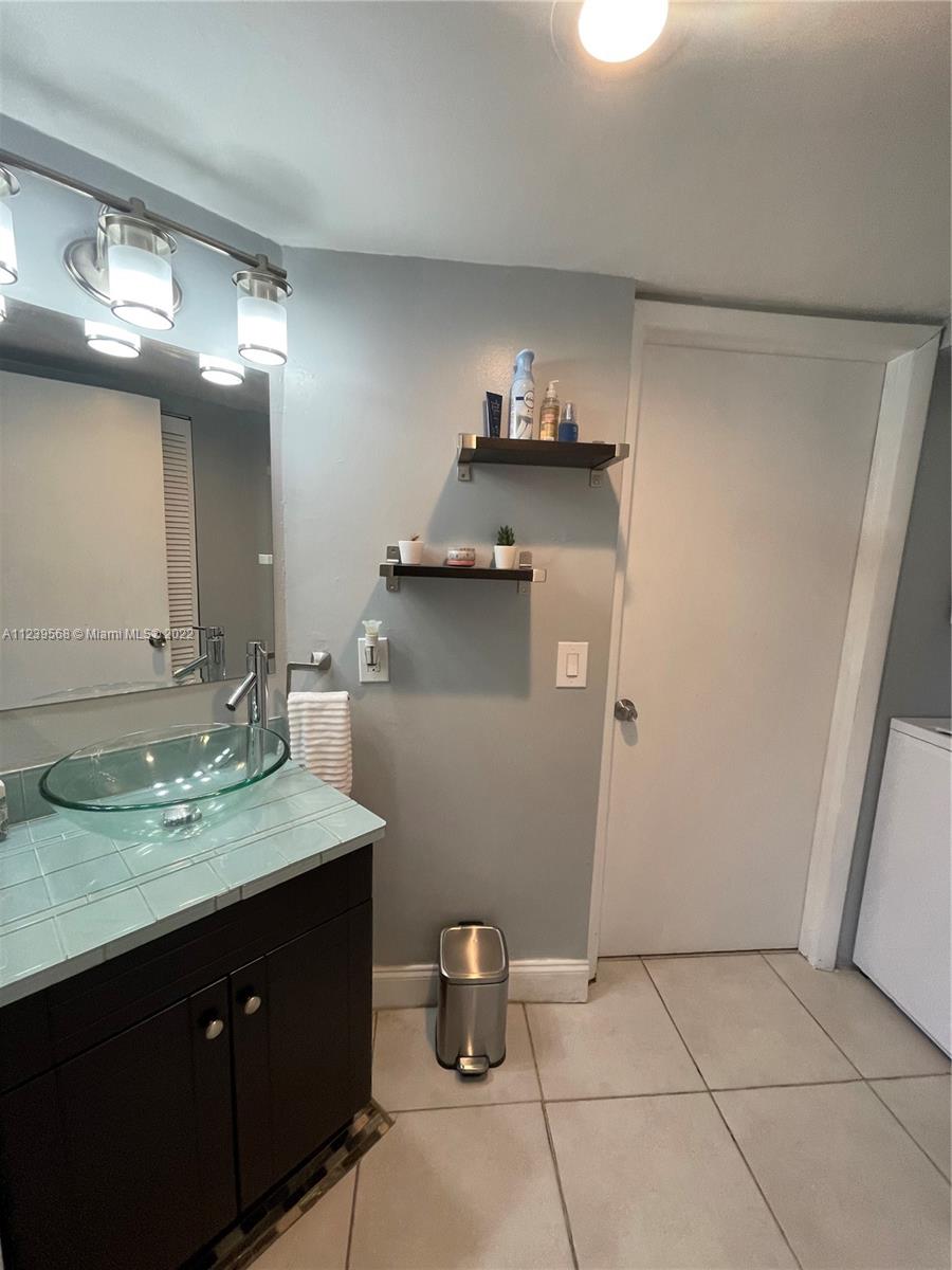 8275 SW 152nd Ave Unit: D-201