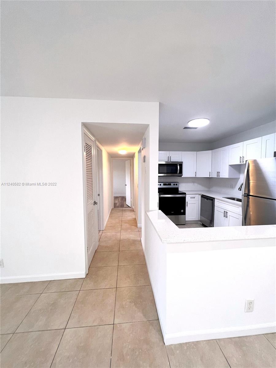 22795 SW 66th Ave Unit: 206