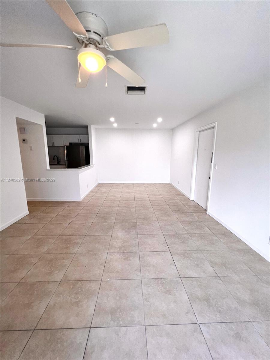22795 SW 66th Ave Unit: 206