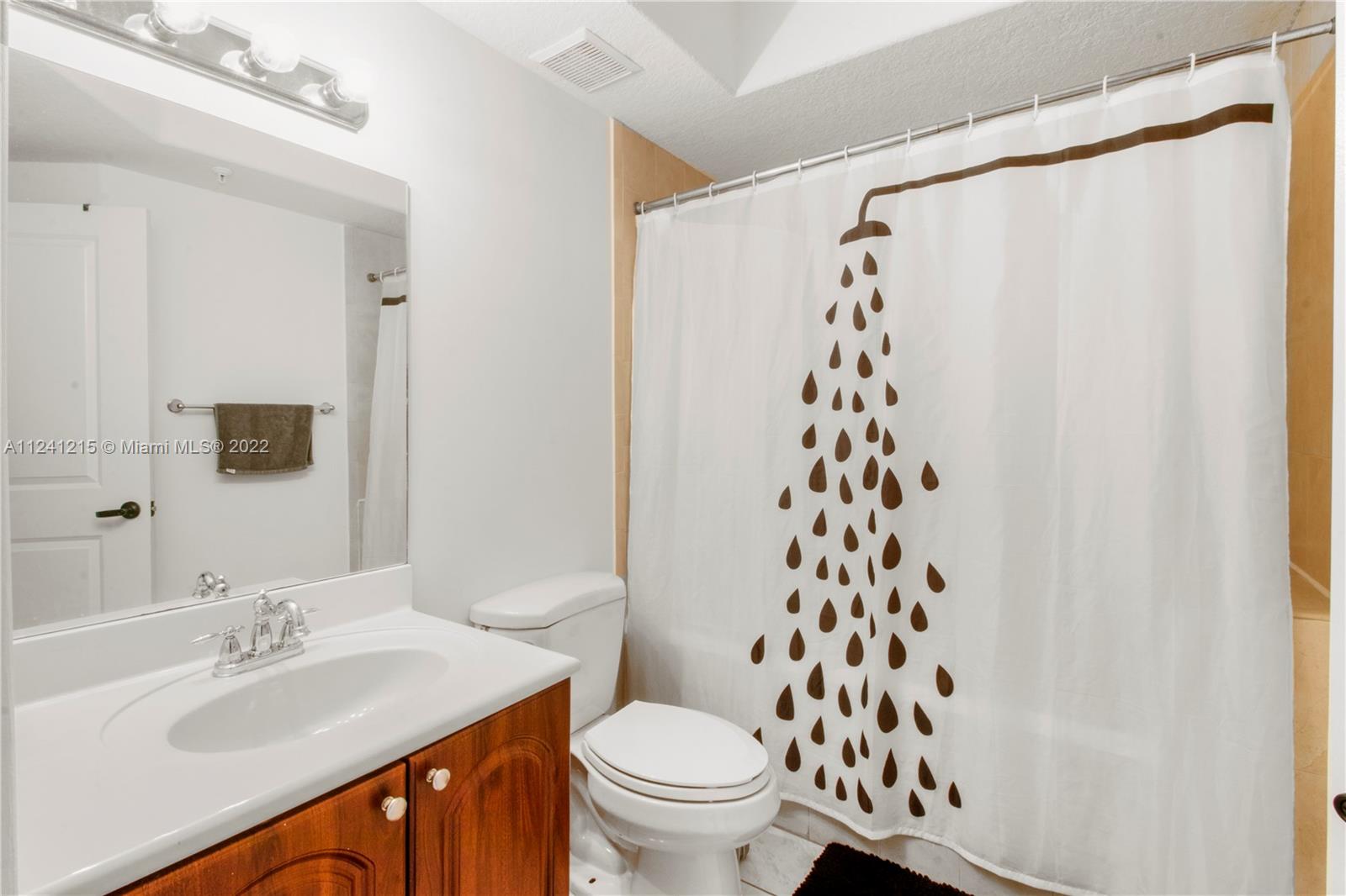 2301 SW 27th Ave Unit: 1006