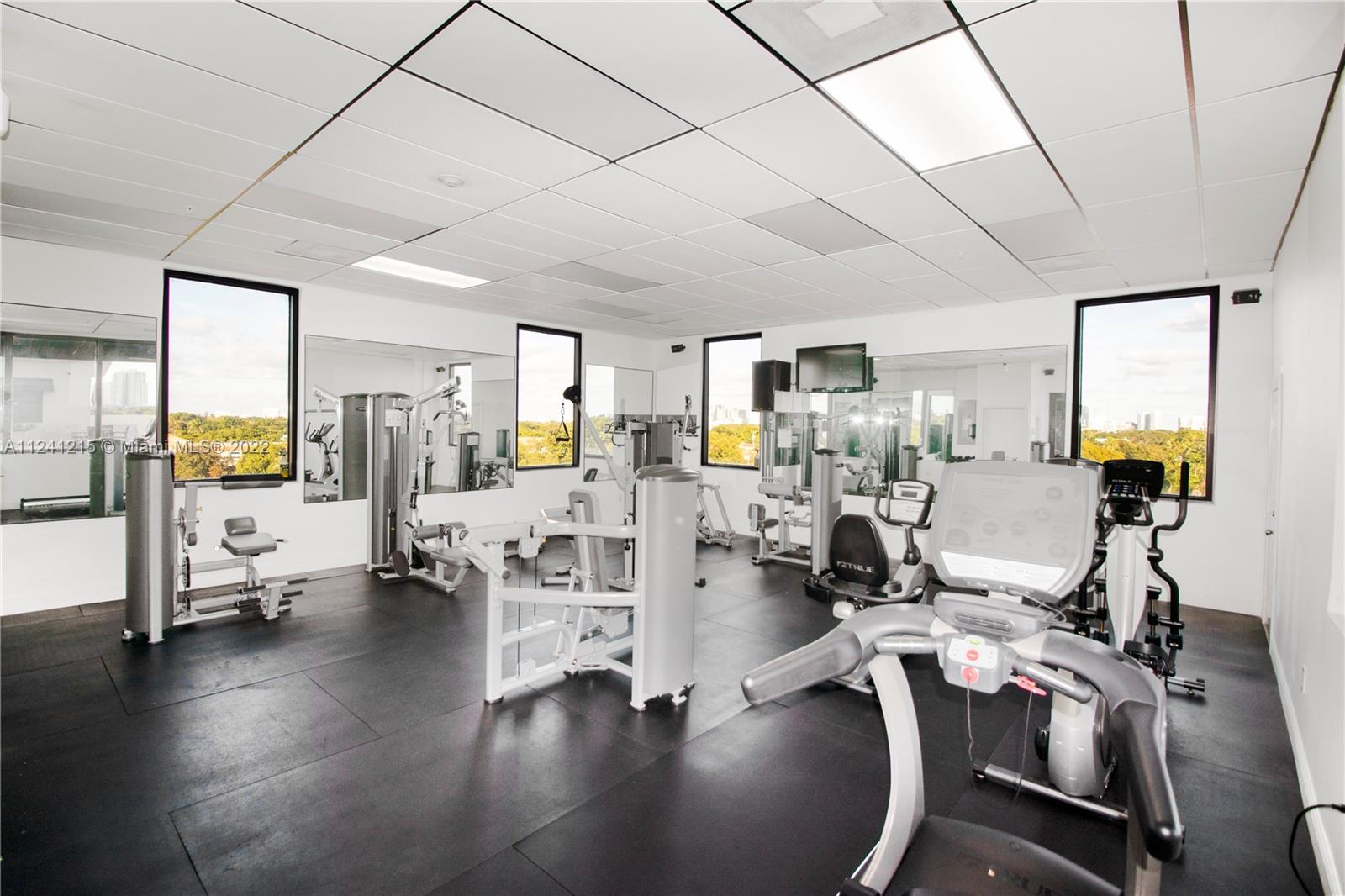 2301 SW 27th Ave Unit: 1006