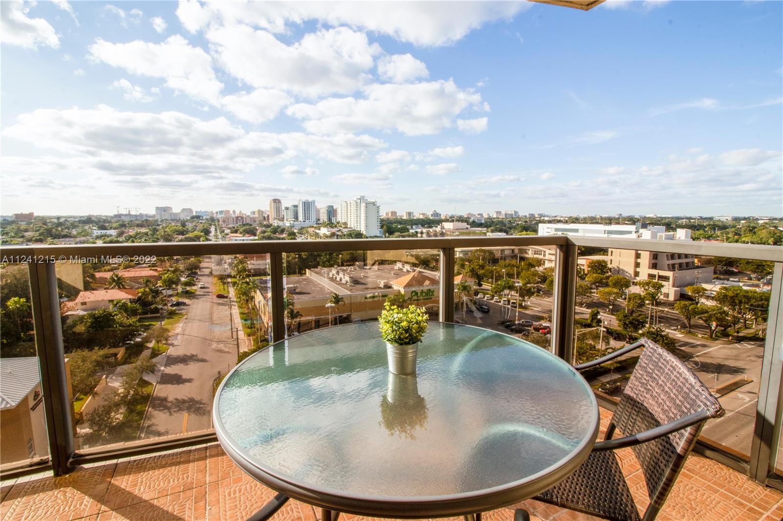 2301 SW 27th Ave Unit: 1006