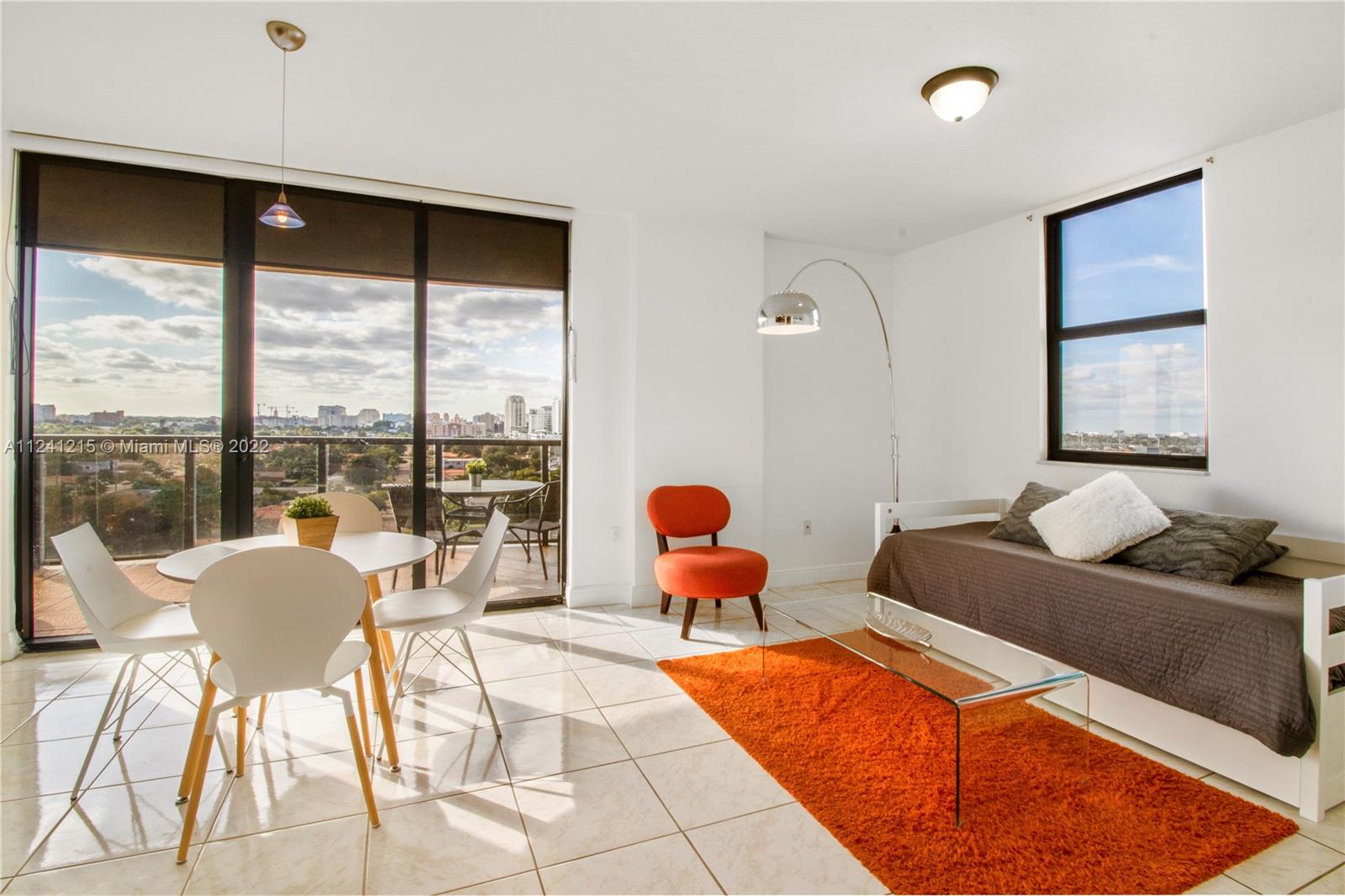 2301 SW 27th Ave Unit: 1006