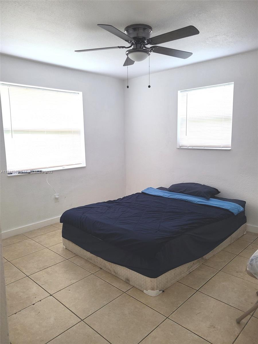1360 NW 9th St