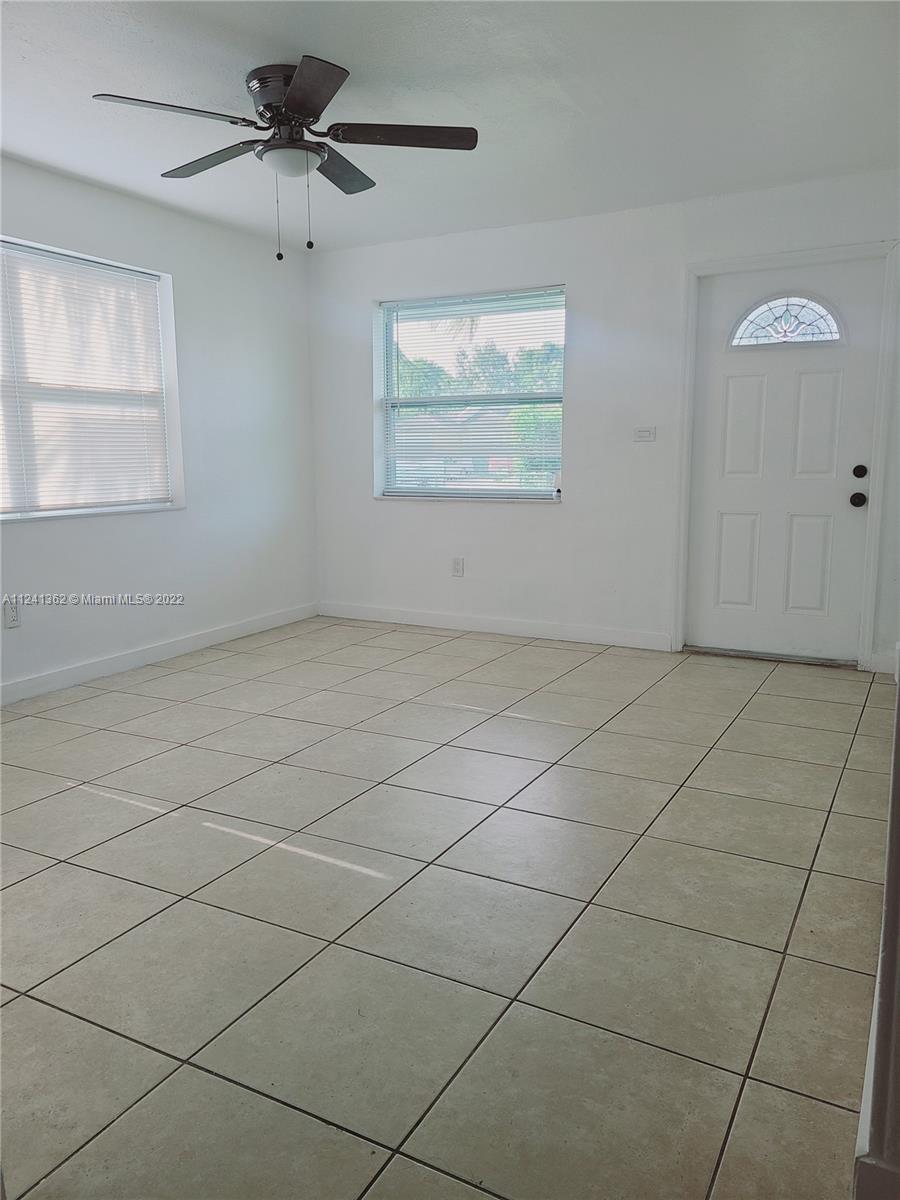 1360 NW 9th St