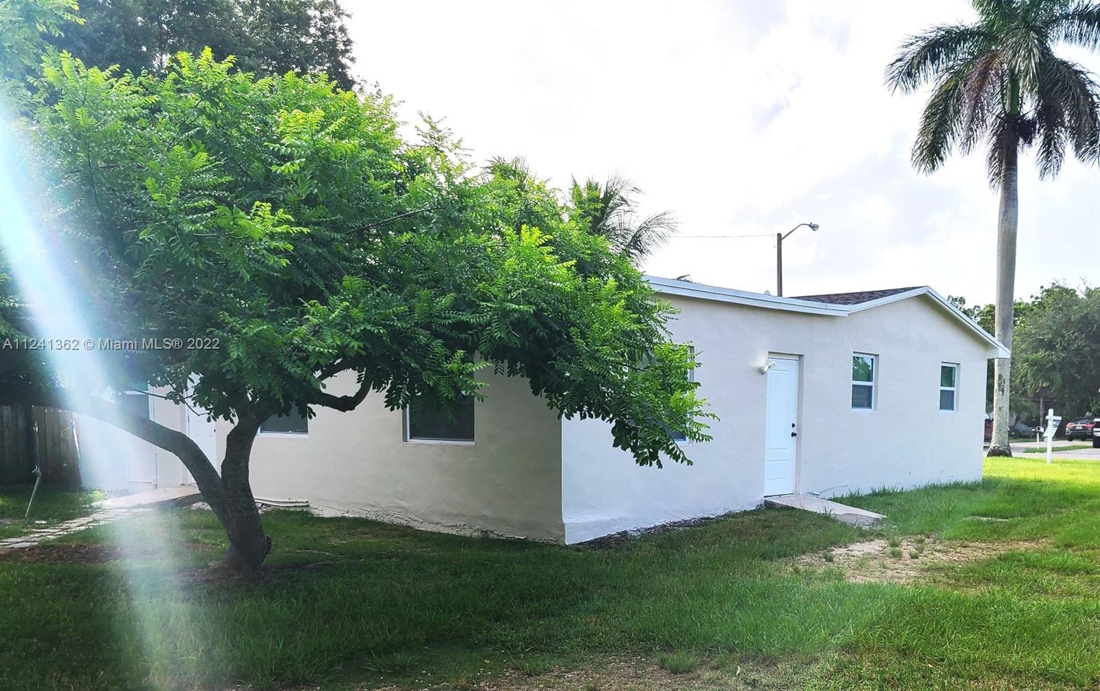 1360 NW 9th St
