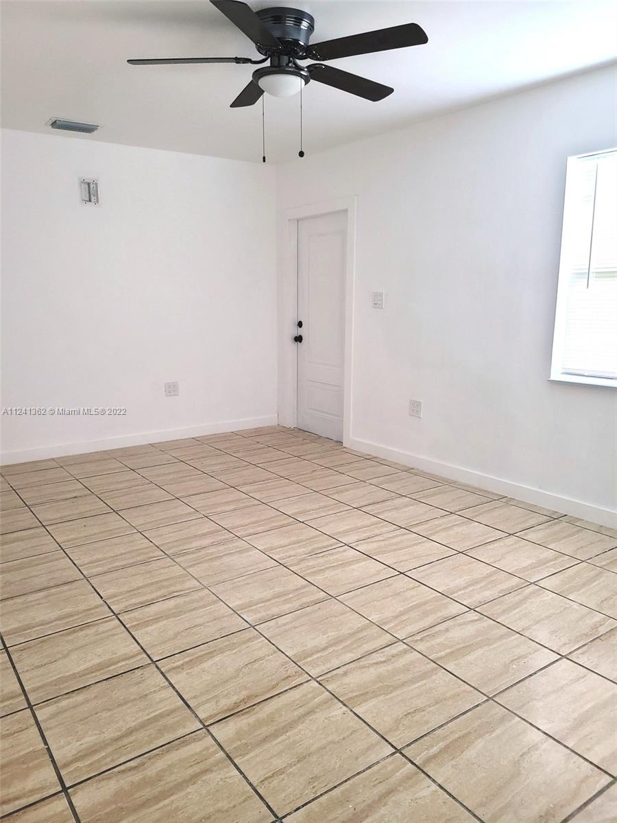 1360 NW 9th St