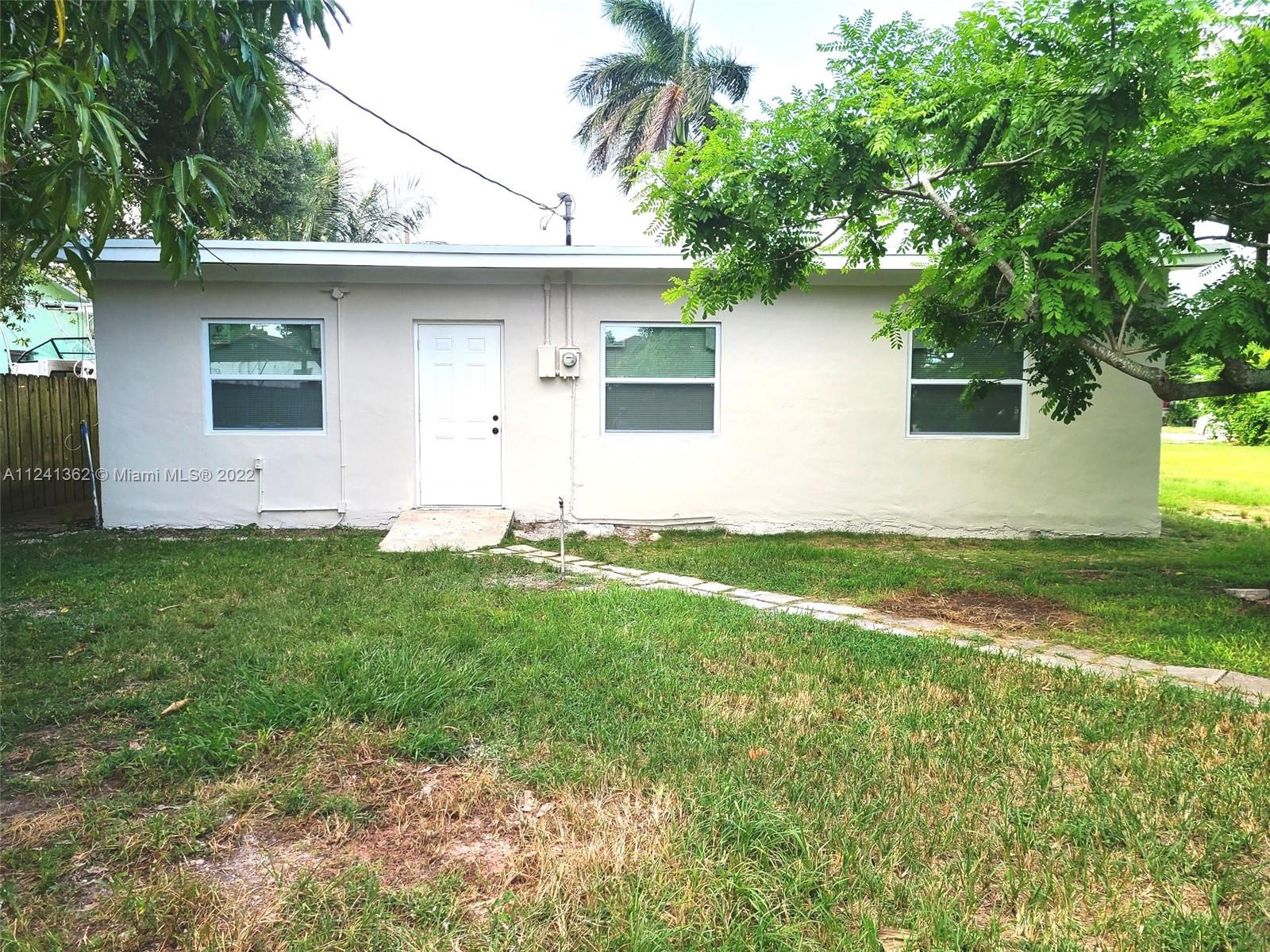 1360 NW 9th St