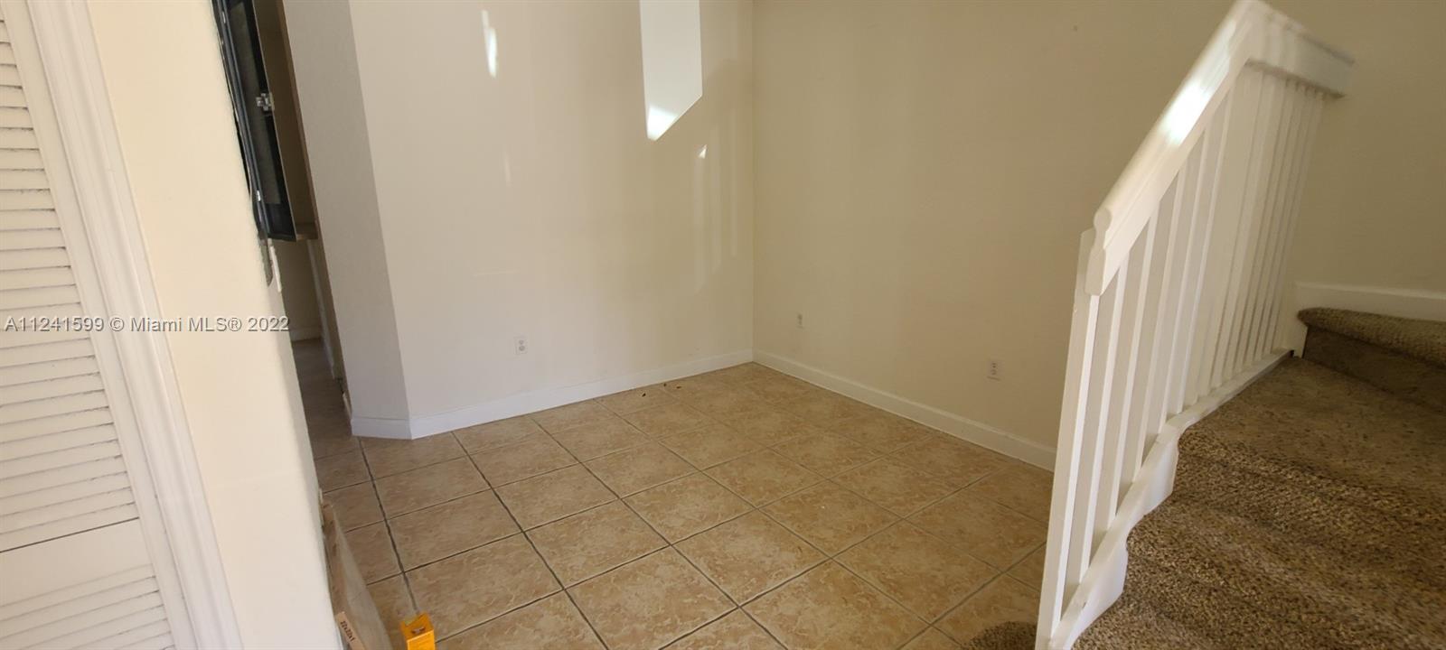 1059 SE 23rd Avenue