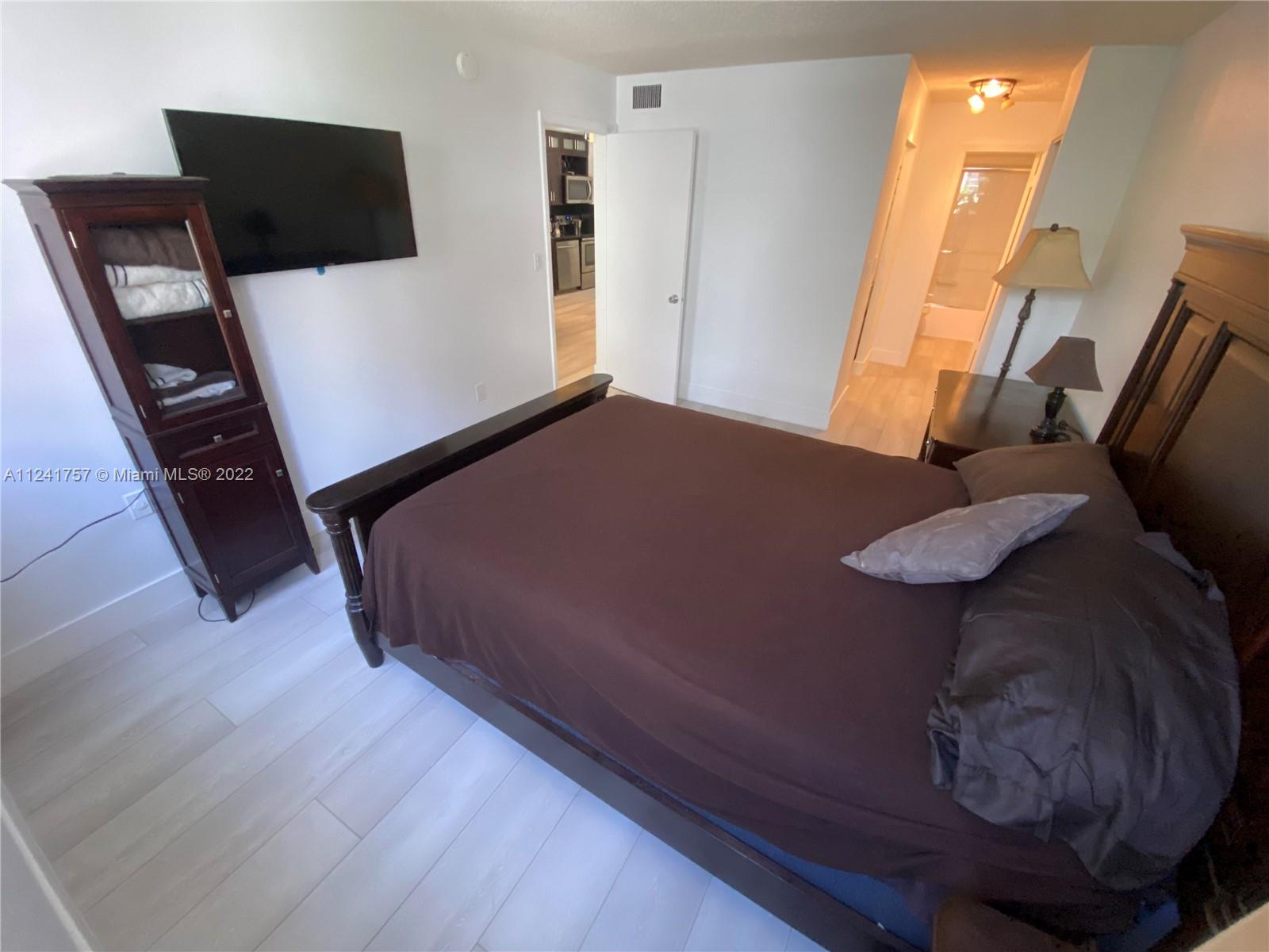 1665 Bay Rd Unit: 314