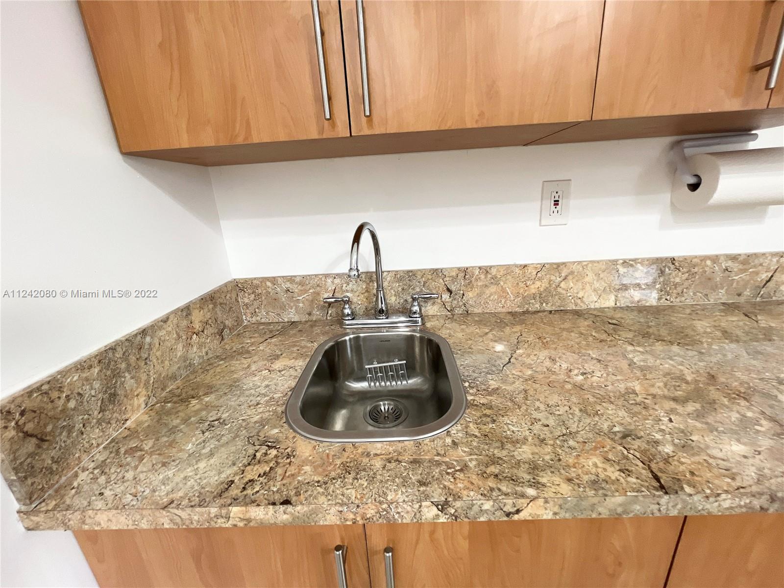 3054 NW 18th St Unit: 2
